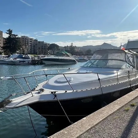 ספינת מלון Refuge Marin - Twins Boat